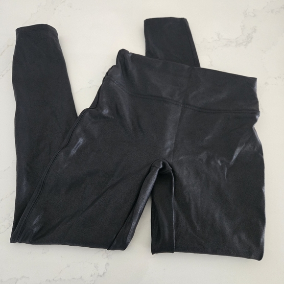 Spanx Faux Leather High Waisted Black Leggings Full Length Women's Size Large - Picture 2 of 6
